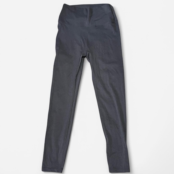 HIGH RISE BLACK LULUS SIZE 6 - Picture 2 of 3